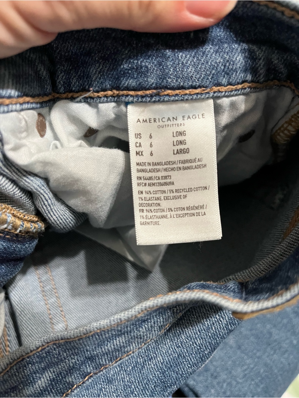 American Eagle 90s Straight Medium Wash Denim Jeans Size 6 *LONG* - Picture 5 of 8